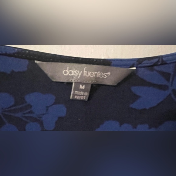 Daisy Fuentes Black & Blue Floral V-Neck Tunic - Picture 3 of 5